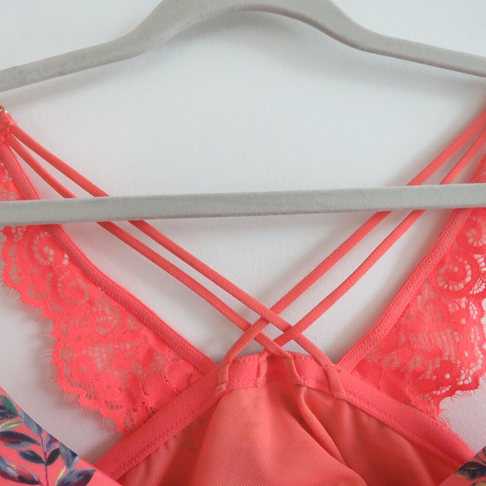 CACIQUE Floral Front Close Plunge Boost Bra in Coral Lace - Size 44DD - Picture 9 of 14